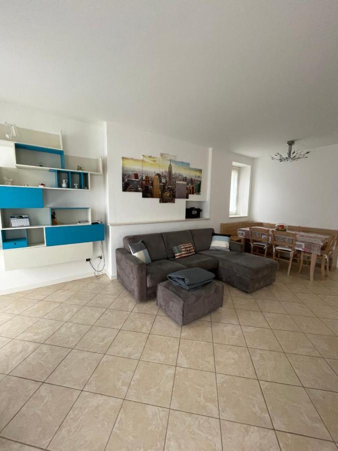 Cottage Il Cigno Con Accesso Al Lago - Como Lake Дервио Экстерьер фото